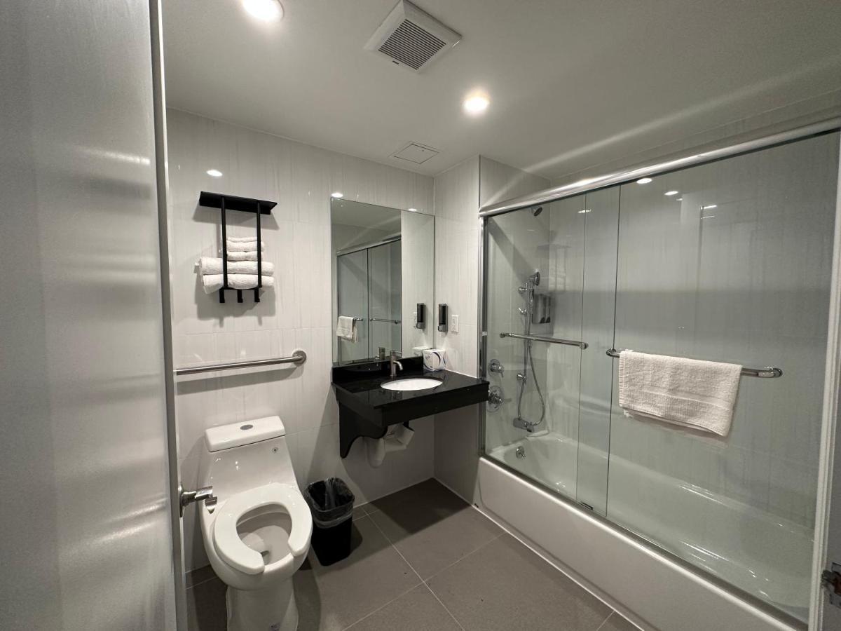 Regal Inn & Suites New York Laguardia Hotel Ngoại thất bức ảnh